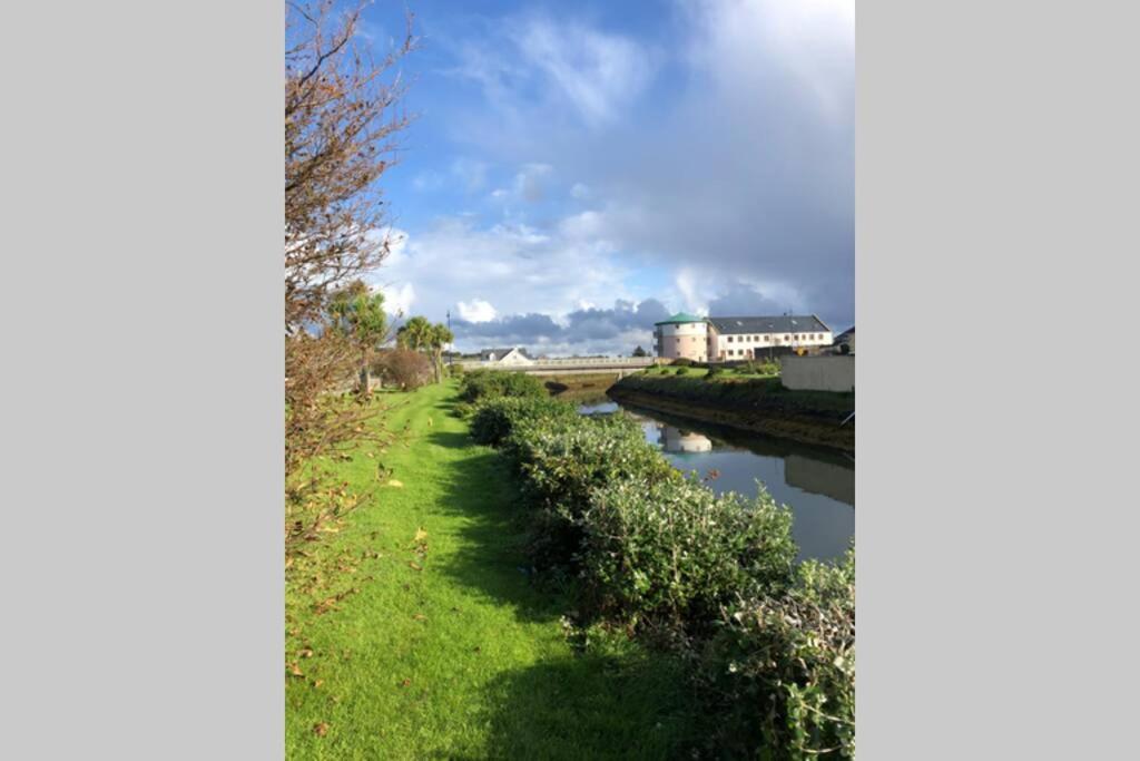 Canal View Belmullet Buitenkant foto